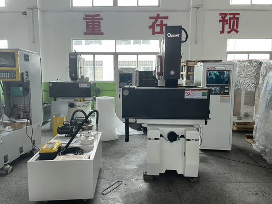 Electrical Discharge ZNC EDM Machine 5KVA Znc-450 With 700*400 Table Max Loading 120kgs